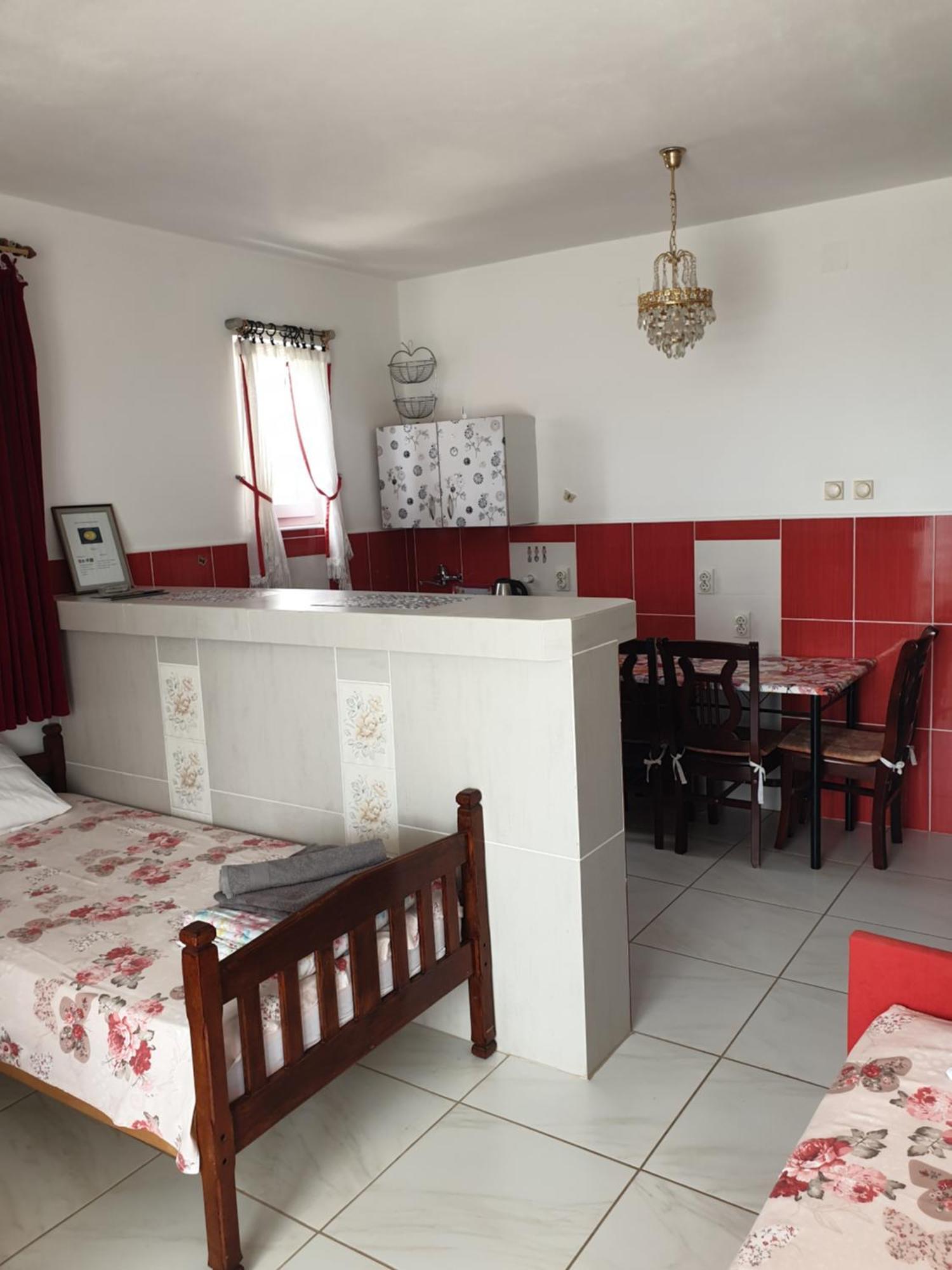 Montenegrinbeautystar Bar Ngoại thất bức ảnh